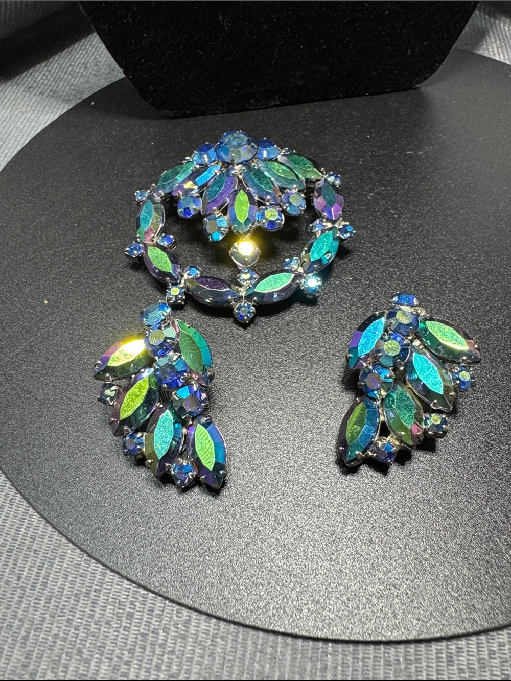 VTG Source Unknown Iridescent Blue-Green Crystal Brooch and Earrings Set